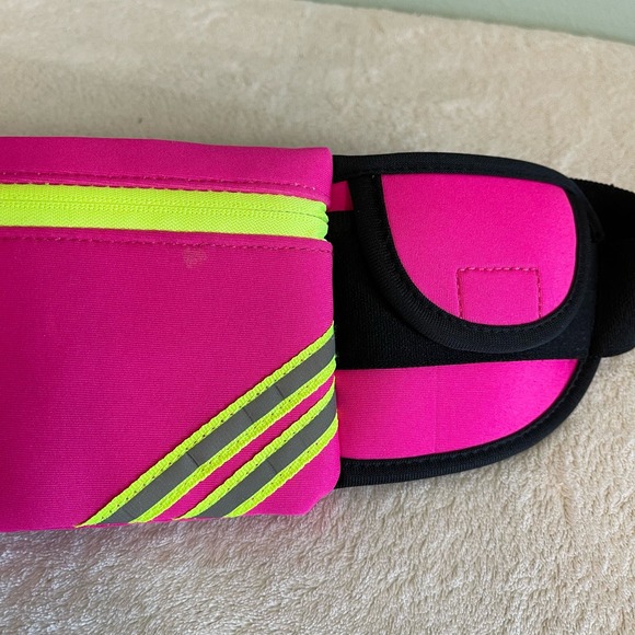 Aikendo Pink Neoprene Outdoor Multi-Functional Waterproof Zip Waist Belt Bag - Picture 2 of 10